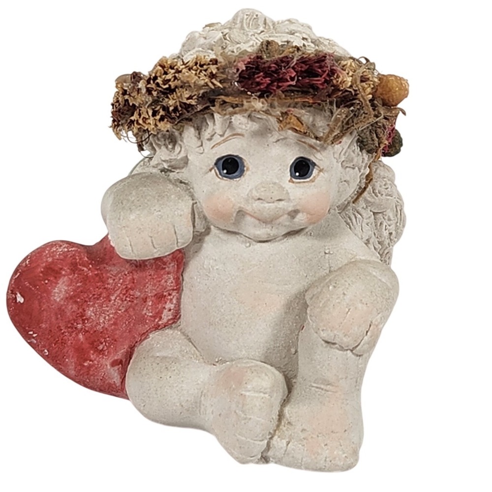 Dreamsicles 1994 "Happy Heart" Sitting Heart Cherub‎ Angel Figurine Signed